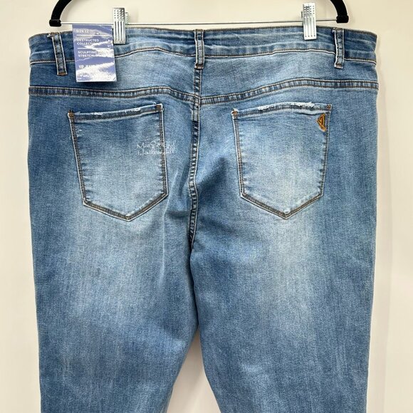 VIP Jeans Women's Destructed Collection Sculpting Stretch Denim Jeans Size 22 - Picture 7 of 9